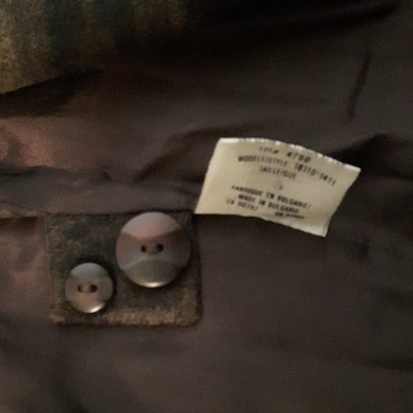 Size 5 Emblem wool blend two button up Blazer - Picture 9 of 14